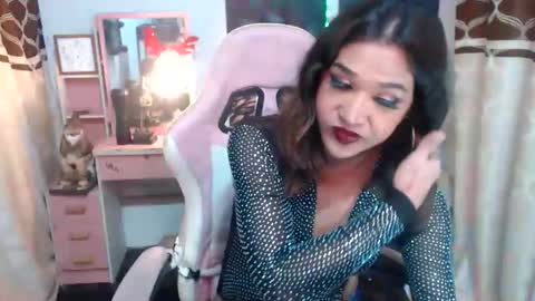 Snapshot of pythoncock4u chatting on 10-06-25, 03:42 Queen Agatha online show from 10-06-25, 03:42