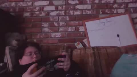 Snapshot of qtbisuccubi chatting on 12-20-25, 02:07 Br4tty Bunny online show from 12-20-25, 02:07