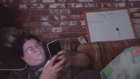 Snapshot of qtbisuccubi chatting on 12-21-25, 05:03 Br4tty Bunny online show from 12-21-25, 05:03