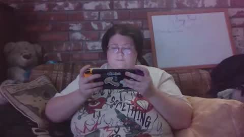 Snapshot of qtbisuccubi chatting on 02-06-26, 09:29 Br4tty Bunny online show from 02-06-26, 09:29