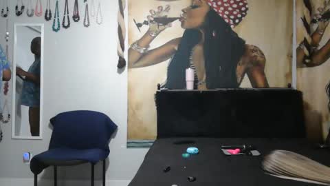 Snapshot of queen_anita chatting on 02-14-26, 04:15 QnAnitaDix online show from 02-14-26, 04:15