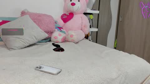 Snapshot of queen_antonella_oficial chatting on 02-03-26, 08:08 QUEEN ANTONELLA online show from 02-03-26, 08:08