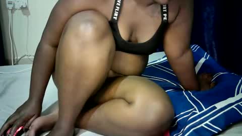 queen_arriana online show from 01-18-26, 02:26