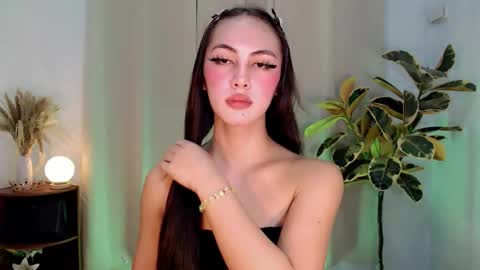 queen_danaya online show from 04-04-26, 10:02