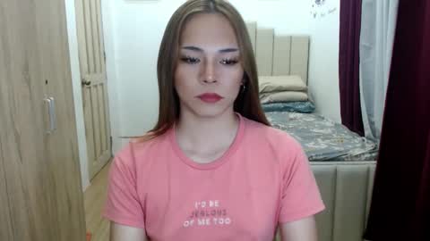 Snapshot of queen_heart0 chatting on 02-18-26, 03:57 shawny online show from 02-18-26, 03:57