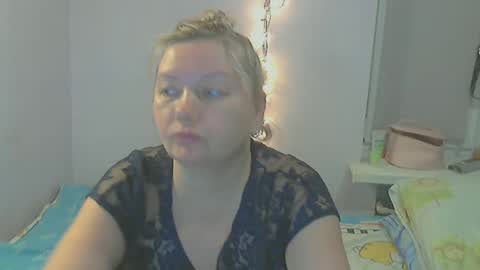 queen_jane8 online show from 02-18-25, 05:10