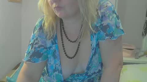 queen_jane8 online show from 02-21-25, 07:10