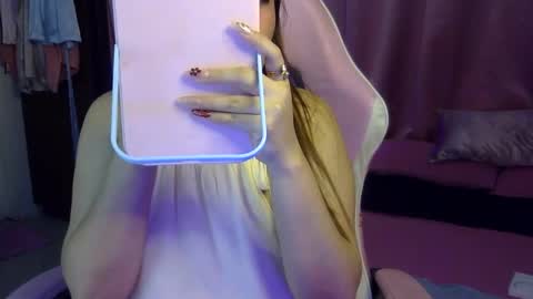 Snapshot of queen_kur chatting on 02-23-25, 11:22 QueenHennessy online show from 02-23-25, 11:22