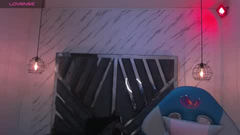   online show from 10-13-25, 11:32