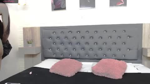 Queen Pocahontas online show from 02-17-25, 01:32