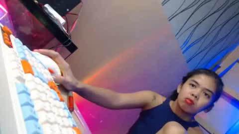 queen_seavera1 online show from 10-10-25, 08:24