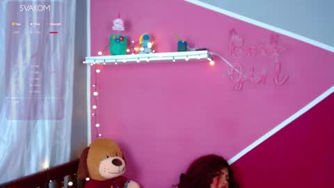 Snapshot of queenamazon_ chatting on 02-07-25, 08:33 Queenamazon  online show from 02-07-25, 08:33