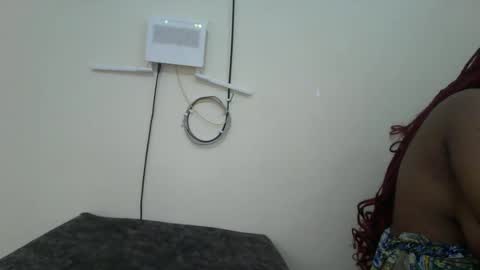 queen online show from 11-18-25, 06:01