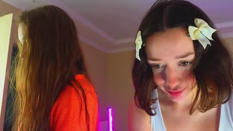 Nelly  INSTA  queenelia  online show from 11-16-25, 10:32