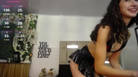 QUEENJEENN online show from 01-06-25, 03:19