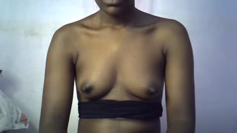 Snapshot of queenkeysha chatting on 02-09-26, 04:27 KEYSHA online show from 02-09-26, 04:27