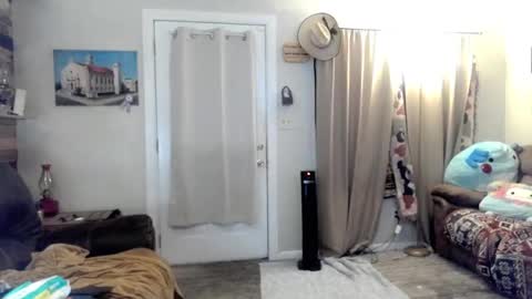 QueenOfHearts online show from 02-05-25, 05:20