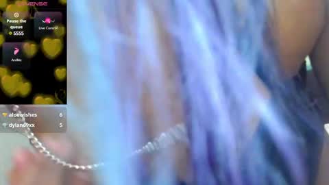 QueenOfHearts online show from 03-05-25, 03:07