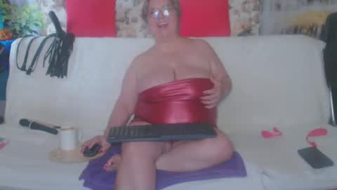 QueenPammy online show from 10-09-25, 07:50