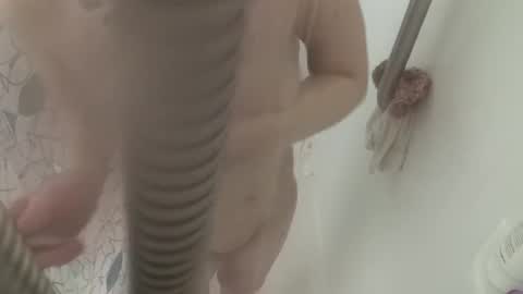 Snapshot of queenstonermami chatting on 03-10-25, 03:34 queenstonermami online show from 03-10-25, 03:34