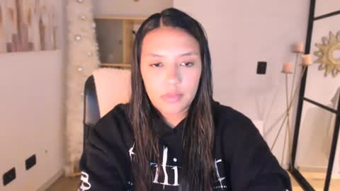 Snapshot of queenv66 chatting on 01-14-25, 03:53 Val - online show from 01-14-25, 03:53