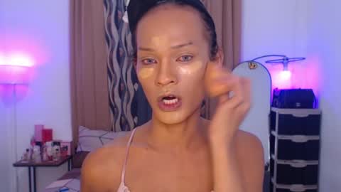 Snapshot of queenvalentinats chatting on 03-01-25, 06:54 ValentinaMoone online show from 03-01-25, 06:54