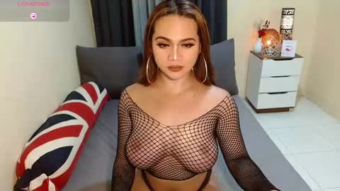 Snapshot of queenversa69 chatting on 12-07-24, 02:53 DANA online show from 12-07-24, 02:53