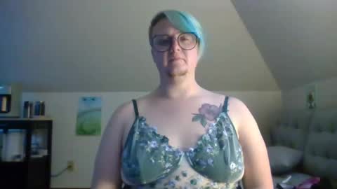 queerlyjaz online show from 10-08-25, 01:36