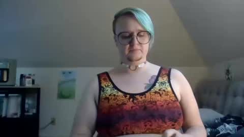 queerlyjaz online show from 10-12-25, 11:04