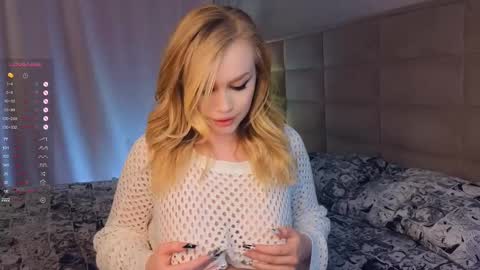 Snapshot of quennacindy chatting on 02-13-25, 05:22 Teri  My favorite vibes 77 101 222 666 online show from 02-13-25, 05:22