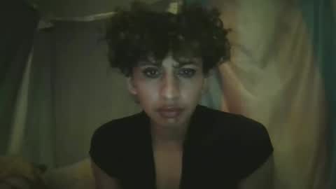 Mia online show from 02-20-26, 12:27