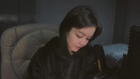 quietluxury online show from 02-12-26, 01:39