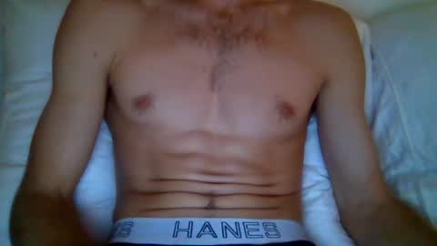 Snapshot of quiii1103 chatting on 10-11-25, 12:32 quiii1103 online show from 10-11-25, 12:32