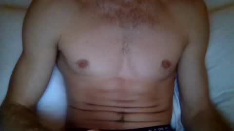 Snapshot of quiii1103 chatting on 12-16-25, 06:29 quiii1103 online show from 12-16-25, 06:29