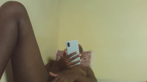 Snapshot of quincy_cess chatting on 01-20-25, 01:11 CESS online show from 01-20-25, 01:11