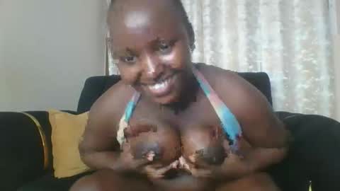 Snapshot of quinn_ce_ chatting on 11-12-25, 01:33 quinn_ce_ online show from 11-12-25, 01:33