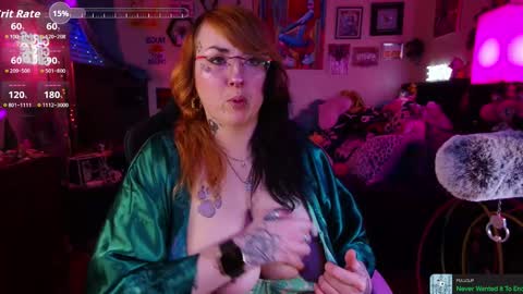 Amy Wild online show from 10-17-25, 01:31