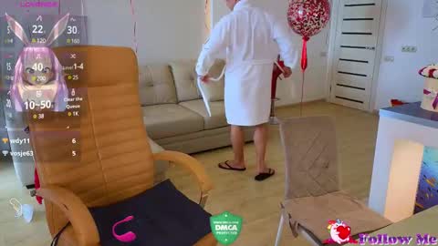 Snapshot of rabbits_couple chatting on 02-20-25, 10:48 Jess John online show from 02-20-25, 10:48