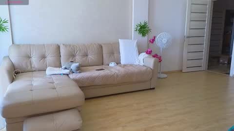 Snapshot of rabbits_couple chatting on 09-11-25, 10:04 Jess John online show from 09-11-25, 10:04