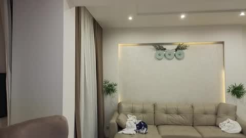 Snapshot of rabbits_couple chatting on 11-09-25, 07:34 Jess John online show from 11-09-25, 07:34