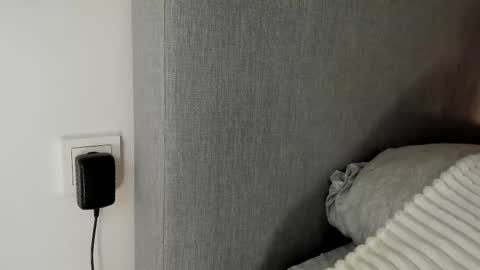 Sherryl online show from 12-19-25, 09:05