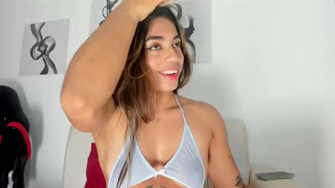 Snapshot of rachell_owen chatting on 10-13-25, 11:21 rachell_owen online show from 10-13-25, 11:21