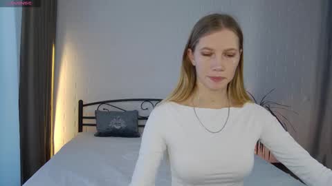 Snapshot of rachelwooods chatting on 01-11-26, 06:29 Rachel online show from 01-11-26, 06:29