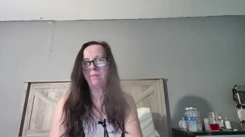 Snapshot of radiantpeachgoddess chatting on 02-15-25, 05:28 Radiant Peach Goddess online show from 02-15-25, 05:28