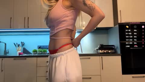 Mila online show from 02-25-26, 03:54