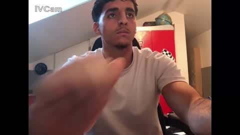 Snapshot of raes69 chatting on 01-19-26, 01:48 raes online show from 01-19-26, 01:48