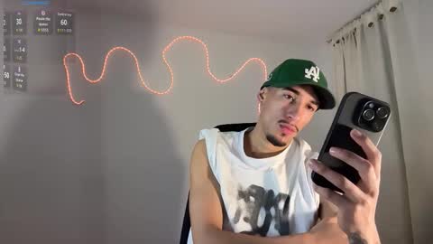 Snapshot of rafael_stone1 chatting on 02-15-26, 04:31 NEW IG online show from 02-15-26, 04:31