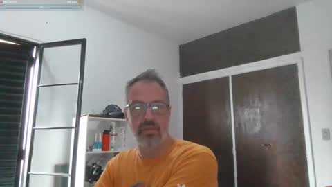 Snapshot of rafaelsel chatting on 10-09-25, 01:42 Big Uncle Jungle online show from 10-09-25, 01:42