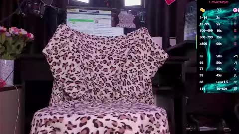 Laura online show from 02-22-26, 03:40