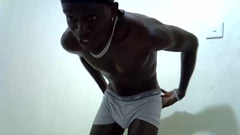 Snapshot of rakeem_1_ chatting on 02-13-25, 04:50 rakeem 1 online show from 02-13-25, 04:50